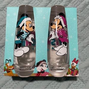 Disney Mickey And Minnie Christmas, Set Of 2 Stemless Flute Glasses, 9 Oz Each.